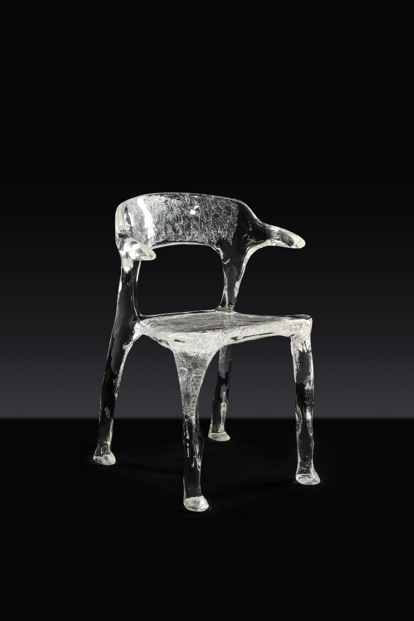 Horn Chair (Transparent)