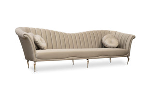 Caprichosa Sofa